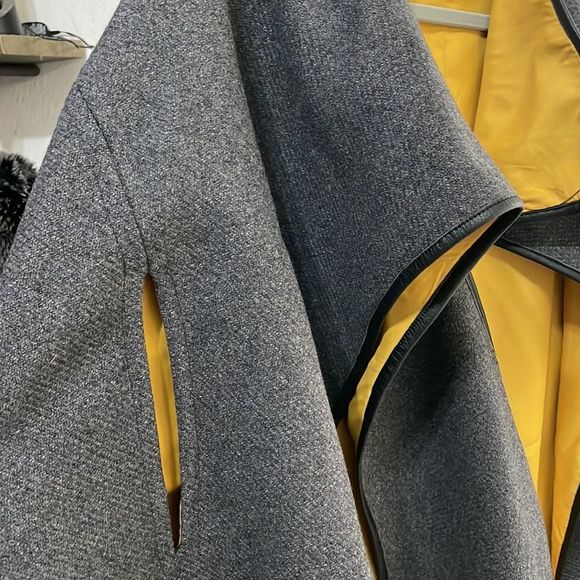 Laila’s Wool Cape Coat - Picture 7 of 12